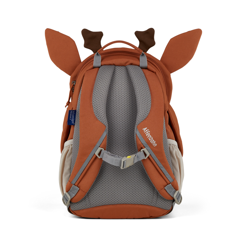 Affenzahn Large Friend Deer Backpack is ergonomic with padded shoulder straps and an adjustable chest strap for childrens comfort.